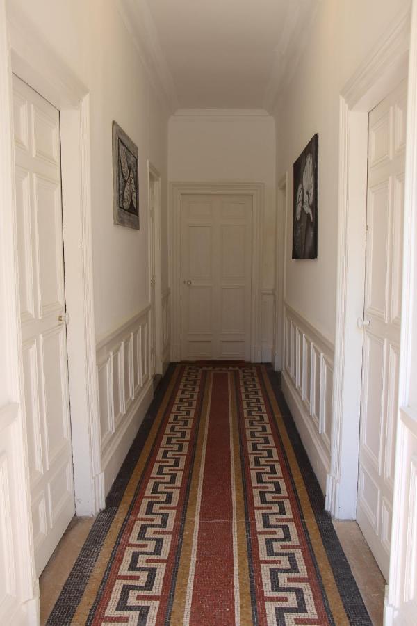 Clos Montcenoux, Au Coeur De Bourges. Bagian luar foto